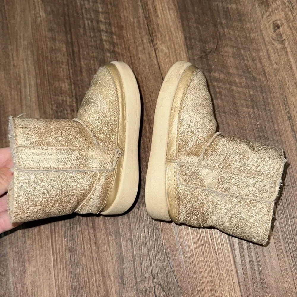 UGG questions leave